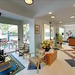 Milord 3* צ'סנטיקו
